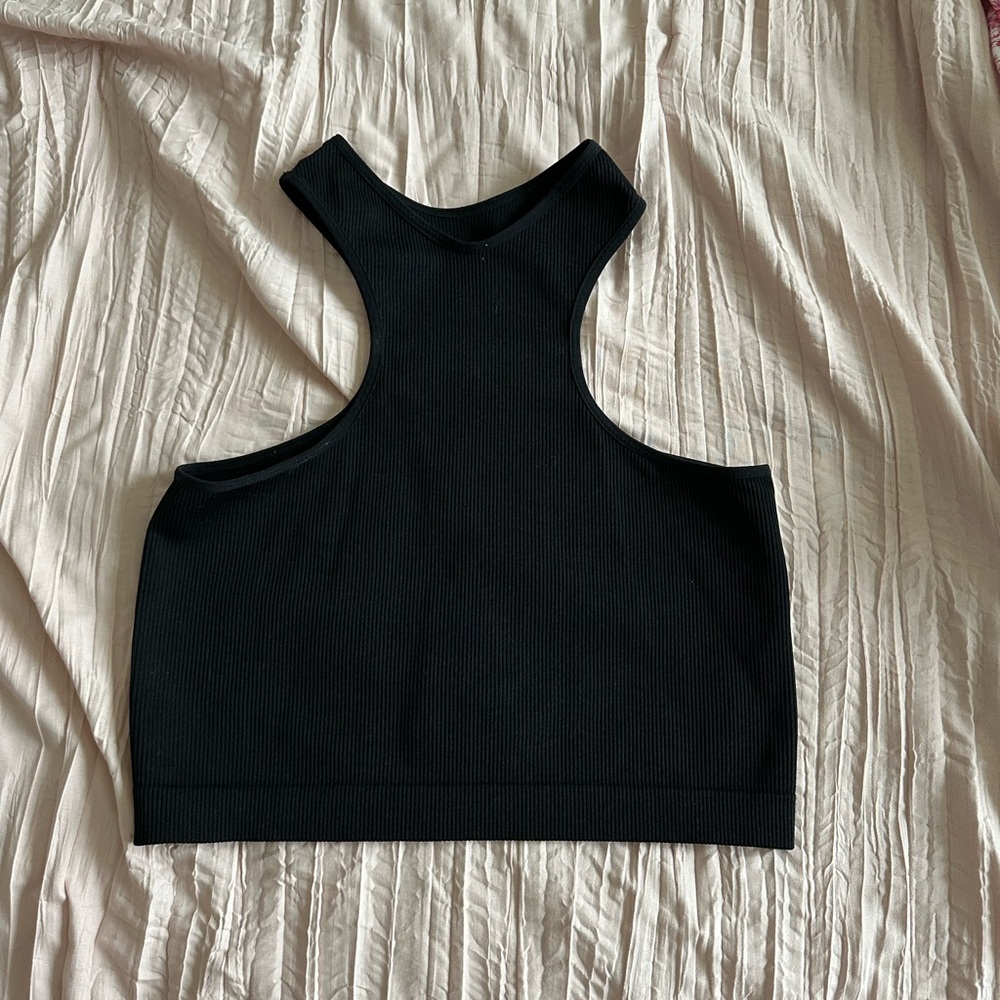 black crop top